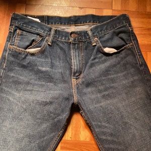 Levi slim jeans size 32 mesh